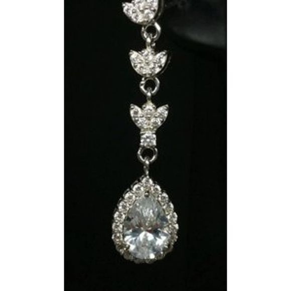 Exquisite Platinum & Silver Diamond Simulant Pierced Dangle Earrings - Picture 4 of 4